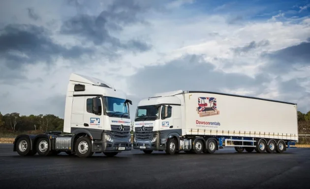 Photo of Dawsongroup truck and trailer Swindon