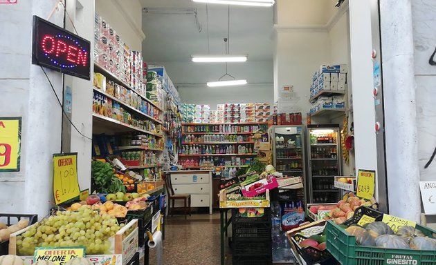 foto Mini Market (Cash and carry) Grocery And Fruits