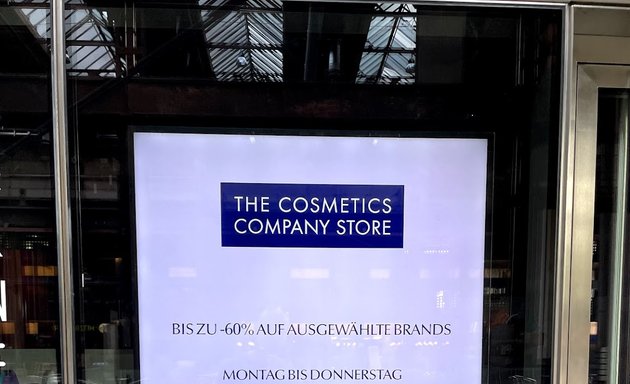 Foto von The Cosmetics Company Store