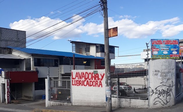 Foto de Lavadora y Lubricadora Guerrero