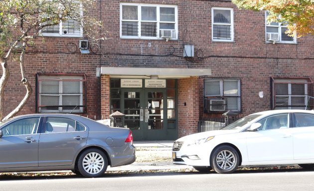 Photo of Queens Public Library Family Literacy Center and Universal Pre-K at Ravenswood