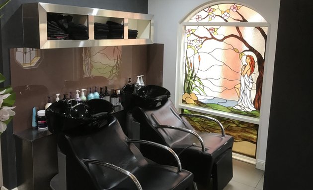 Photo of Razz Hair Studio