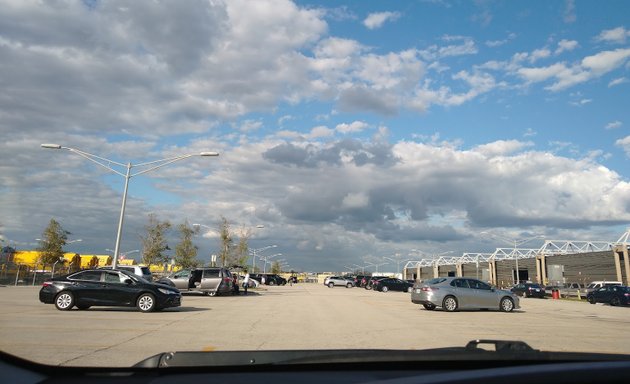 Photo of O'Hare TNP Staging Lot Delta