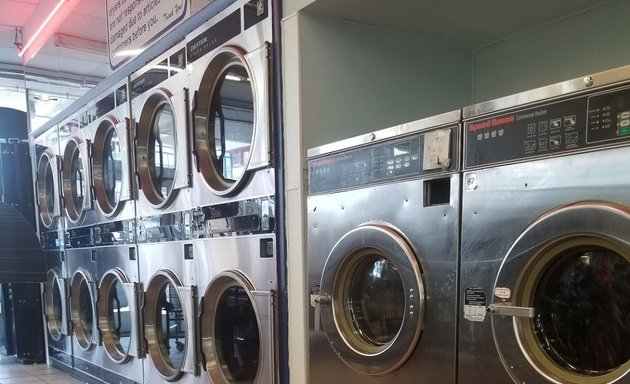 Photo of Irving Park Super Laundry