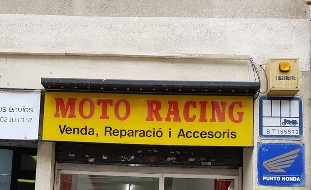 Foto de Moto Racing 95 S.L. Gracia - Concesionario y taller de motos
