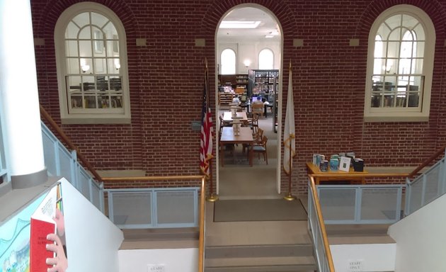 Photo of West Roxbury Branch of the Boston Public Library