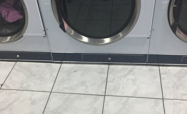 Photo of Super Laundromat