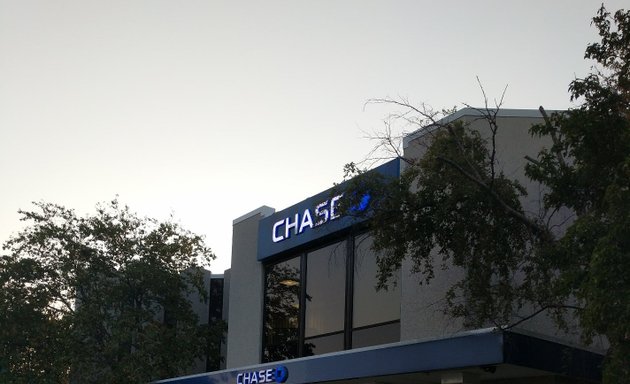 Photo of Chase Bank