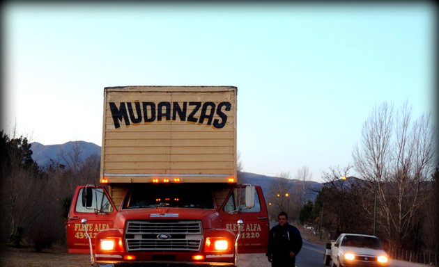 Foto de Fletes y Mundanzas "Alfa"