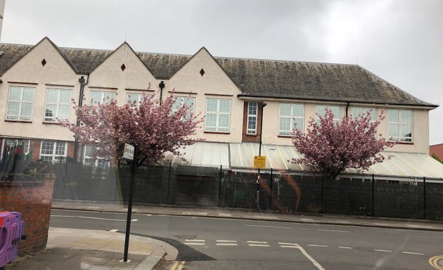 Photo of Beaconsfield Primary School