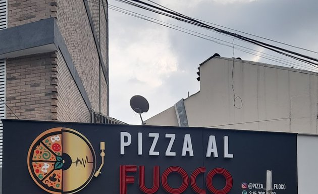 Foto de Pizza al Fuoco