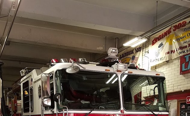 Photo of FDNY Engine 302 & Ladder 155
