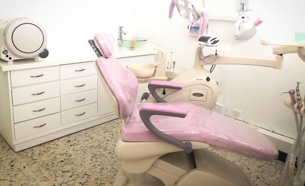 Foto de Vicely Dental Clinic