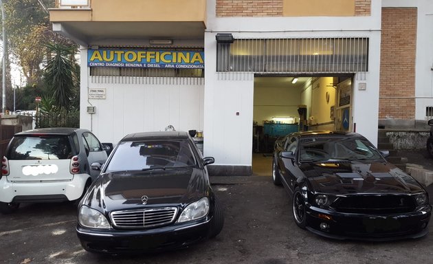 foto Autofficina Revisioni Tagliandi Ricarica Aria Condizionatori Diagnosi Computerizzate