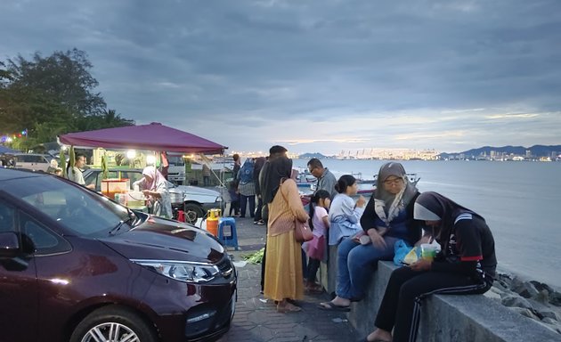 Photo of Tapak Letak Kenderaan / Car Park