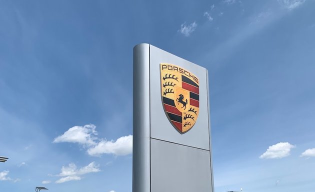 Photo of Porsche Centre Calgary
