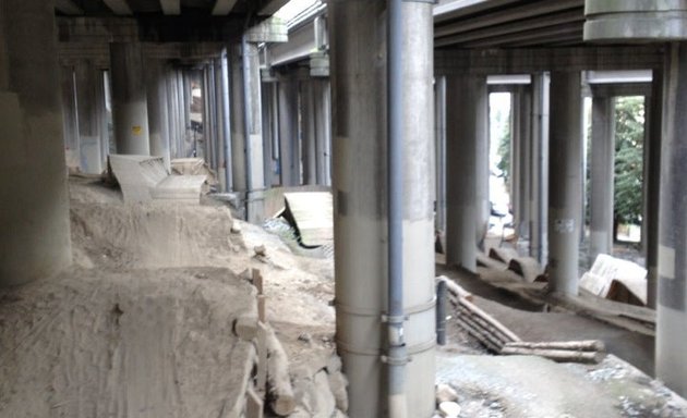 Photo of I-5 Colonnade