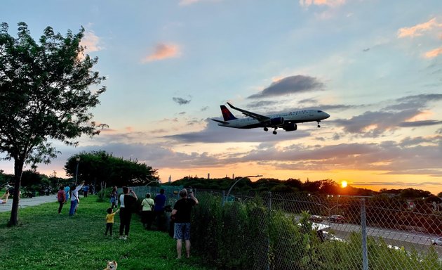 Photo of Airplane Viewing At LaGuardia Airport