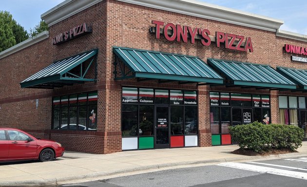 Photo of Tony's Pizza