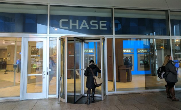 Photo of Chase Bank