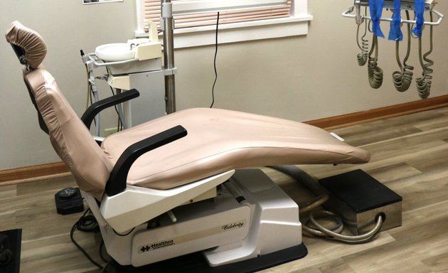 Photo of Lakeview Dental Center