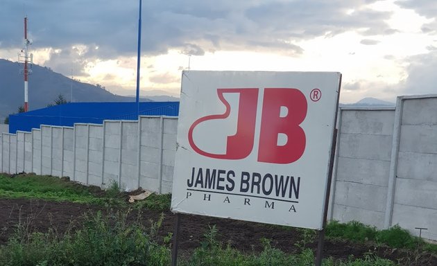 Foto de James Brown Pharma Pifo