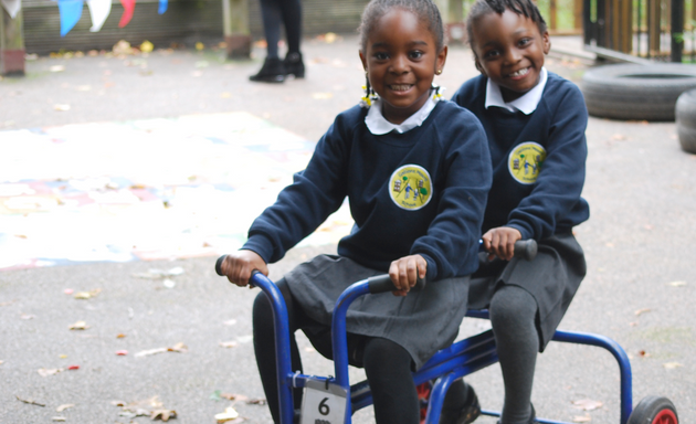 Photo of Gallions Mount Primary School