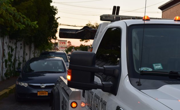 Photo of Towing Queens