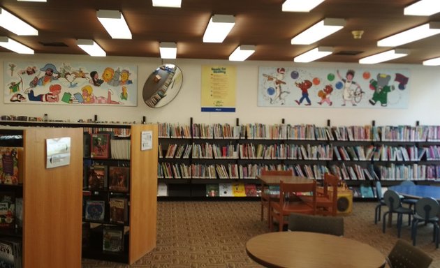 Photo of Toronto Public Library - Evelyn Gregory Branch