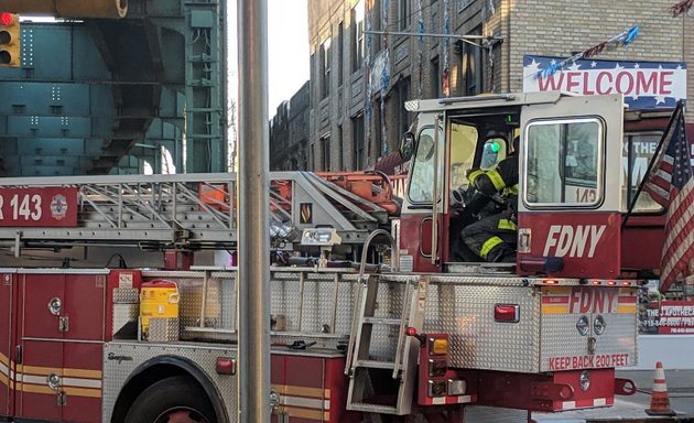 Photo of FDNY Engine 294 & Ladder 143