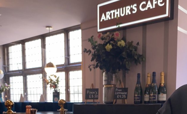 Photo of Arthur's