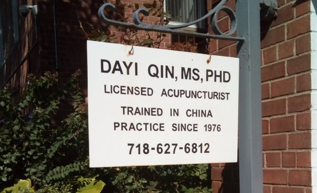 Photo of Dr. Qin's Acupuncture Office