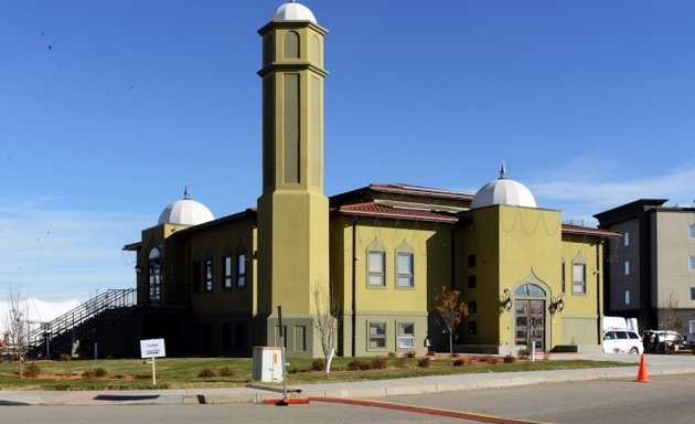 Photo of Ahmadiyya Mosque Regina