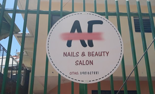 Foto de Nails & Beauty Salon