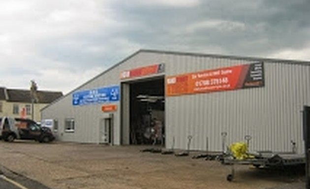 Photo of Road Runner Tyres Ltd