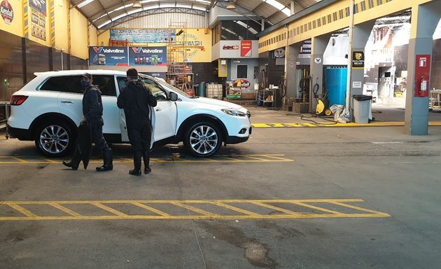 Foto de Lavadora Carwash Padilla e Hijos