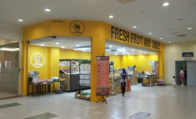 Photo of Fresh Fruit and Juices