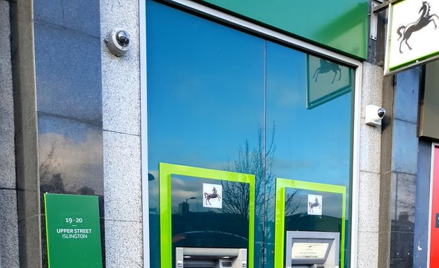 Photo of Lloyds Bank