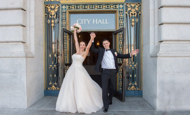 Photo of SF City Hall Wedding Photographer by Michael