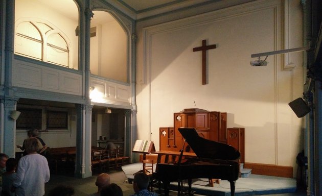 Photo de Eglise Protestante Unie Pentemont-Luxembourg - Temple du Luxembourg