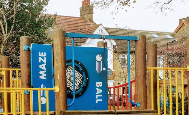 Photo of Abbotts Park Play Area