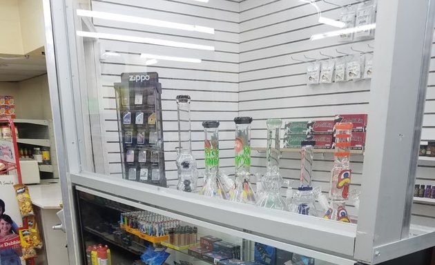 Photo of Kratom Vapor CBD Shop 2