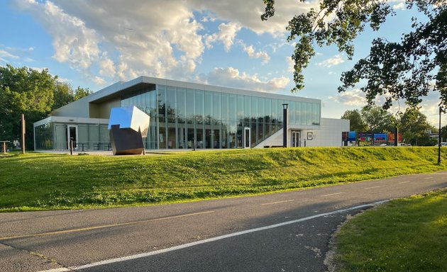 Photo of Quai 5160 - Verdun Cultural Centre