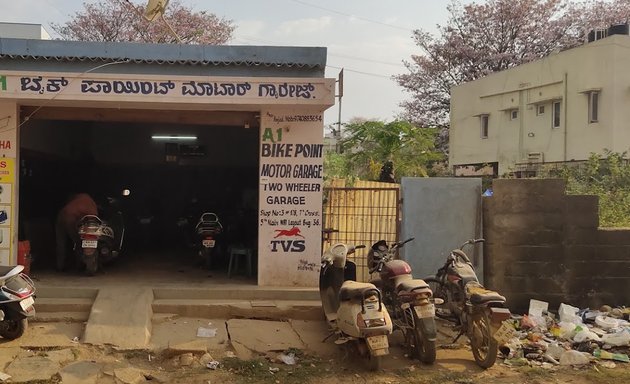 Photo of a 1 Bike Point Motor Garage