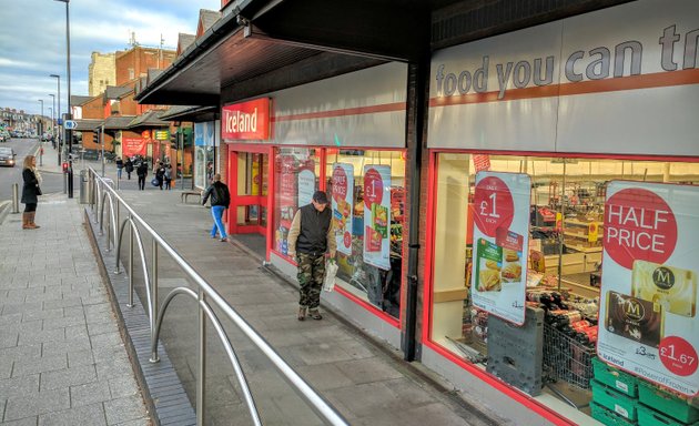 Photo of Iceland Supermarket Hampshire