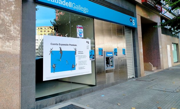Foto de Cajero automático Banco de Sabadell