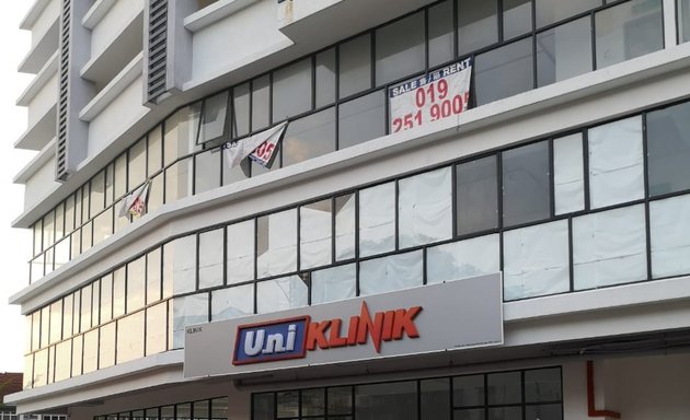 Photo of U.n.i KLINIK SERI KEMBANGAN 24 JAM