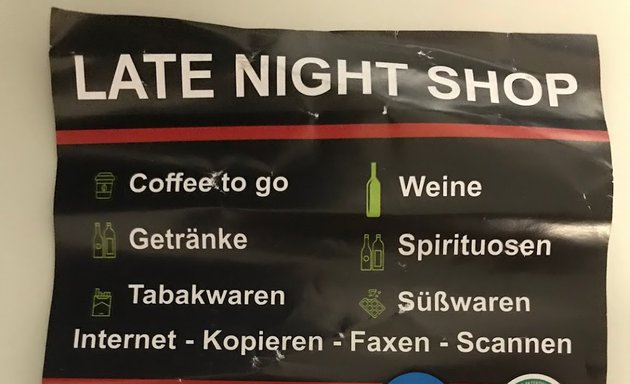 Foto von Late Night Shop