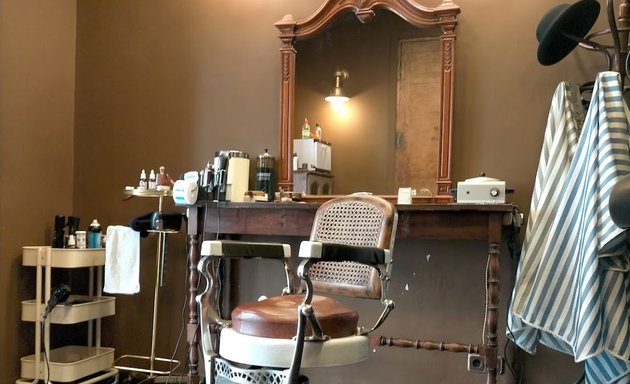 Foto de 💈Golfos y Clásicos La Barbería de Madrid💈