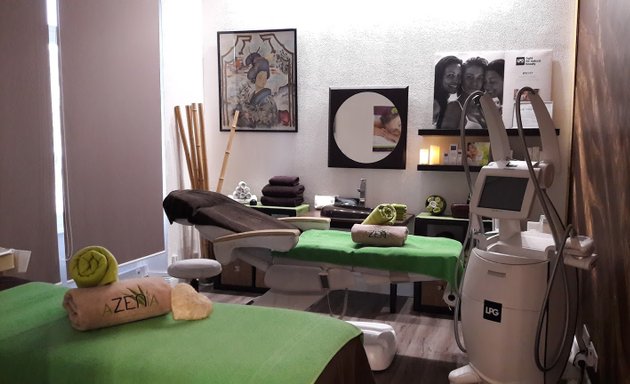 Photo de Azenia. Institut de beauté, Cellu M6, massages, vernis semi permanent